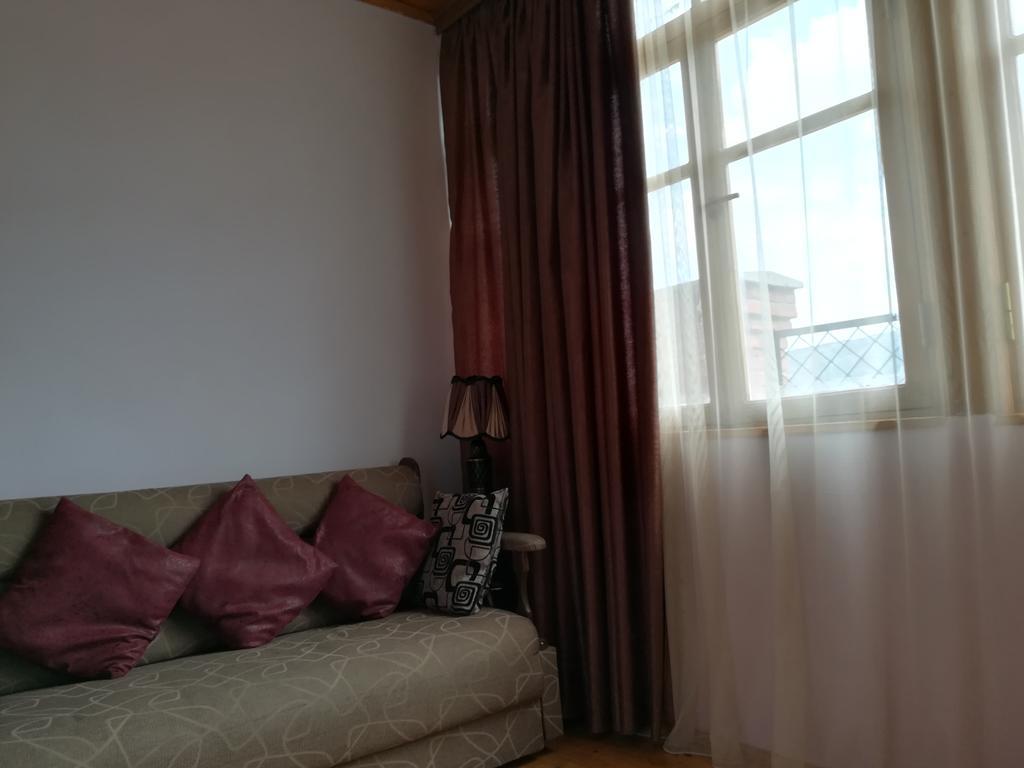 Apartment In The Heart Of Old ティビリシ エクステリア 写真